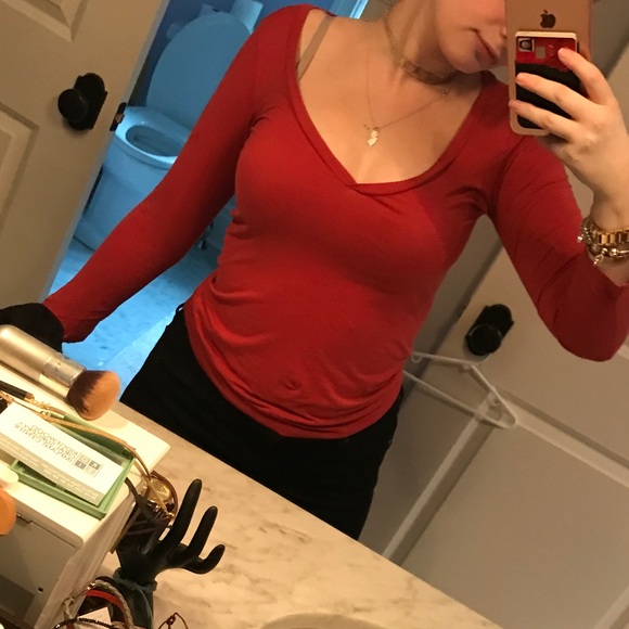 tight red shirt